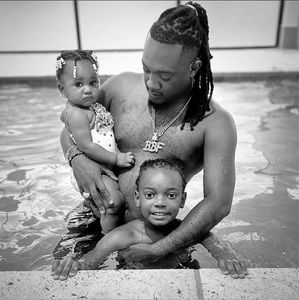 Meet your Posher, Malik